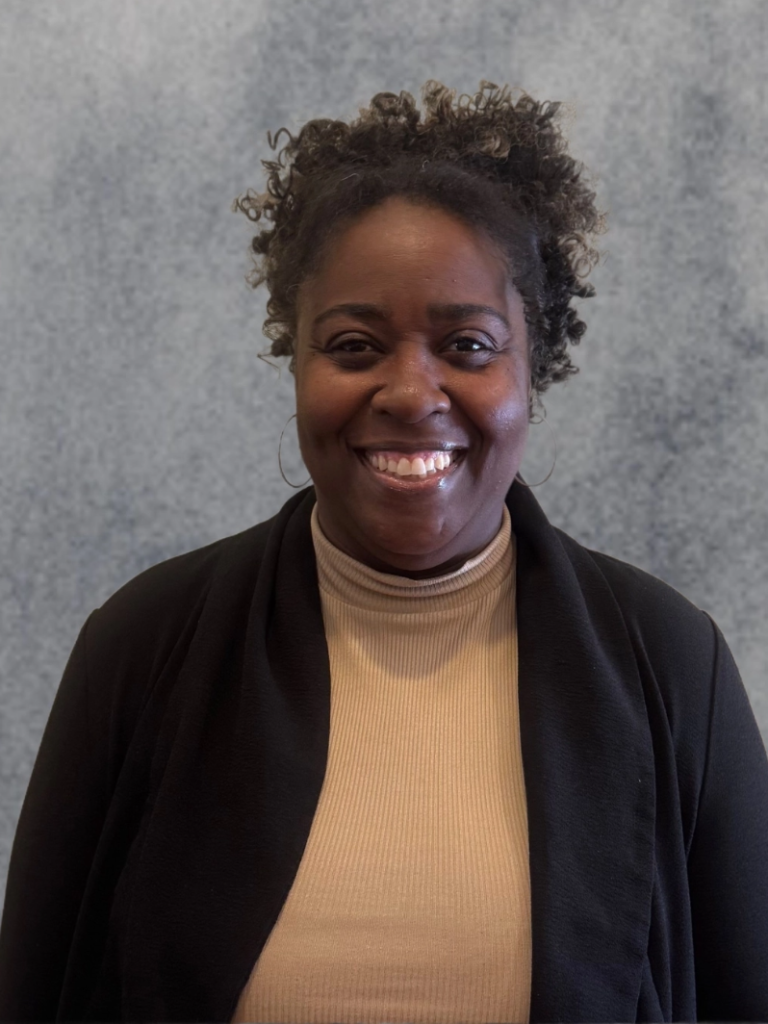 Evelyn Campbell Headshot